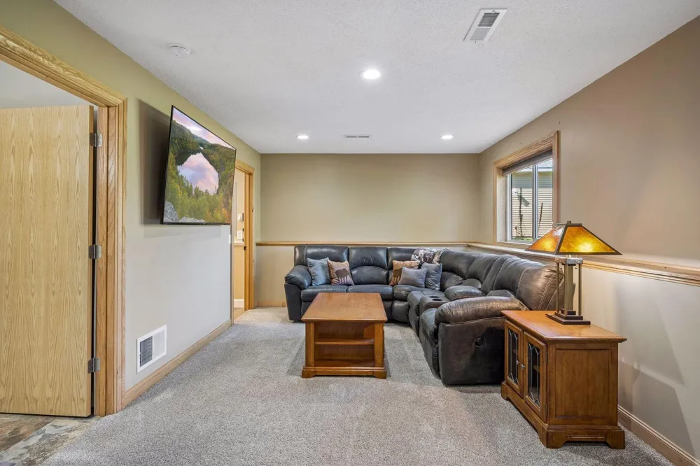 40533 Golden Avenue North Branch, MN 55056