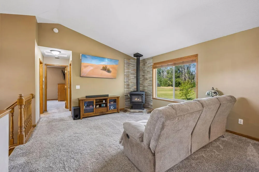40533 Golden Avenue North Branch, MN 55056