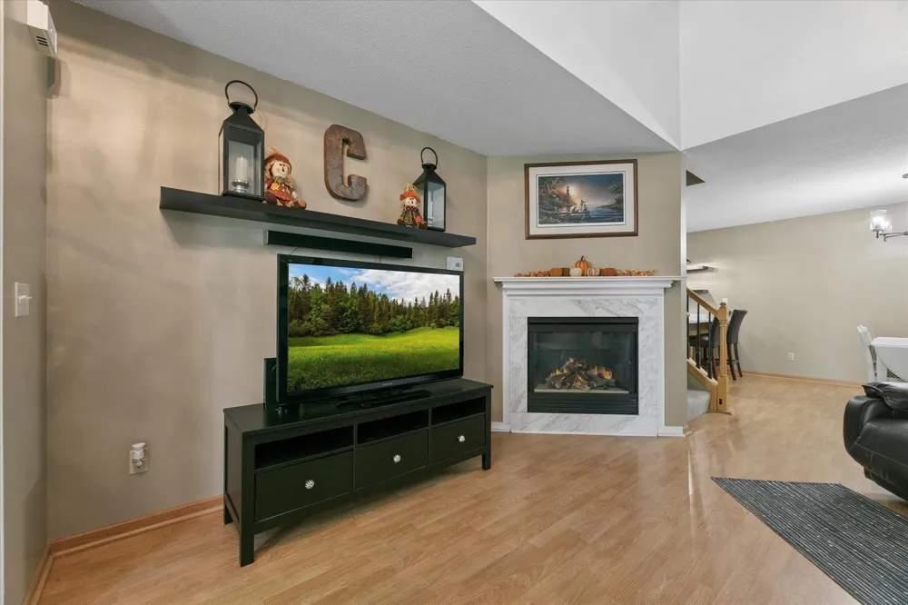 1302 123rd Drive NE Blaine, MN 55434