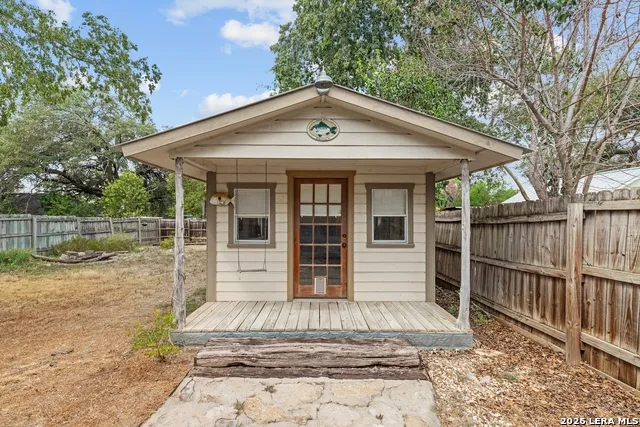 606 Franklin Fredericksburg, TX 78624