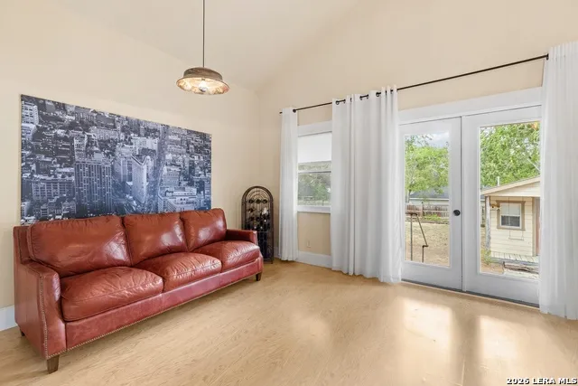 606 Franklin Fredericksburg, TX 78624