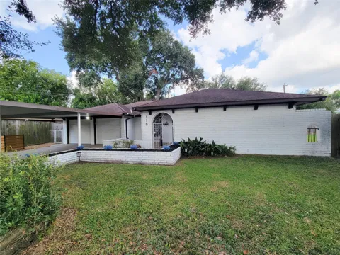 118 W Vashti Drive