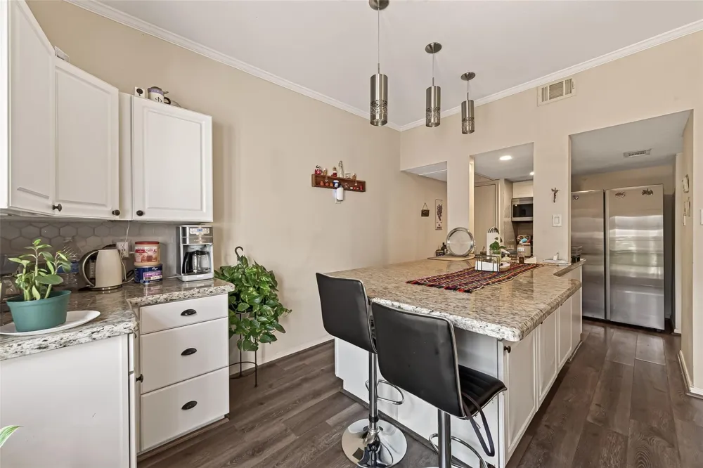 840 Threadneedle Street #192 Houston, TX 77079