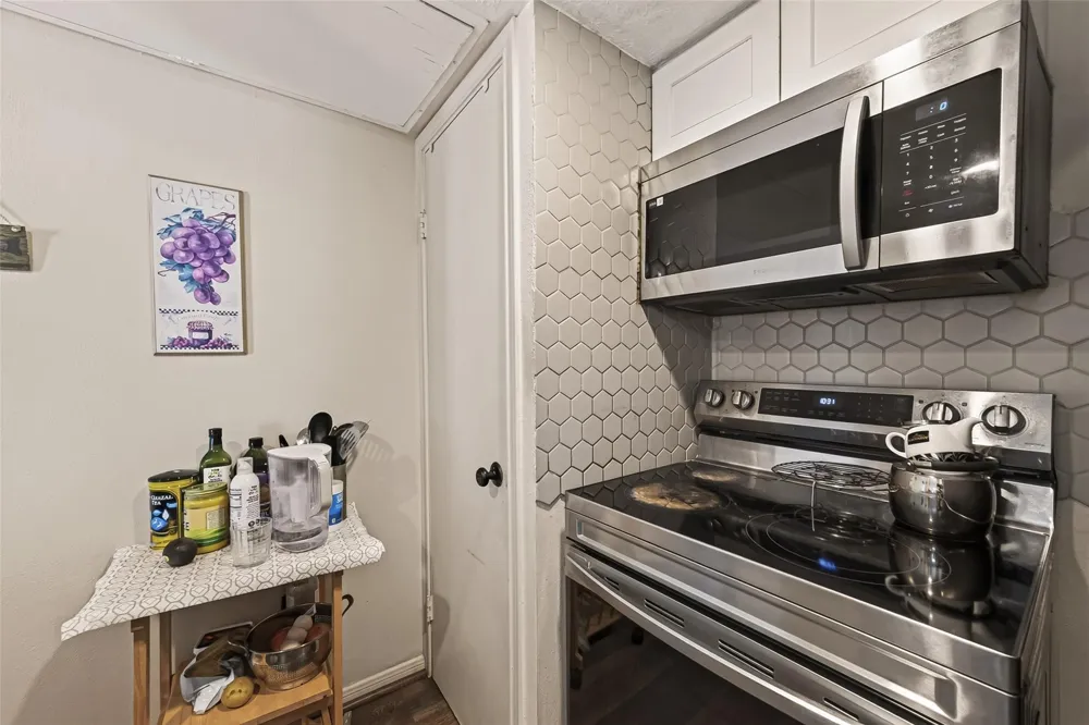 840 Threadneedle Street #192 Houston, TX 77079