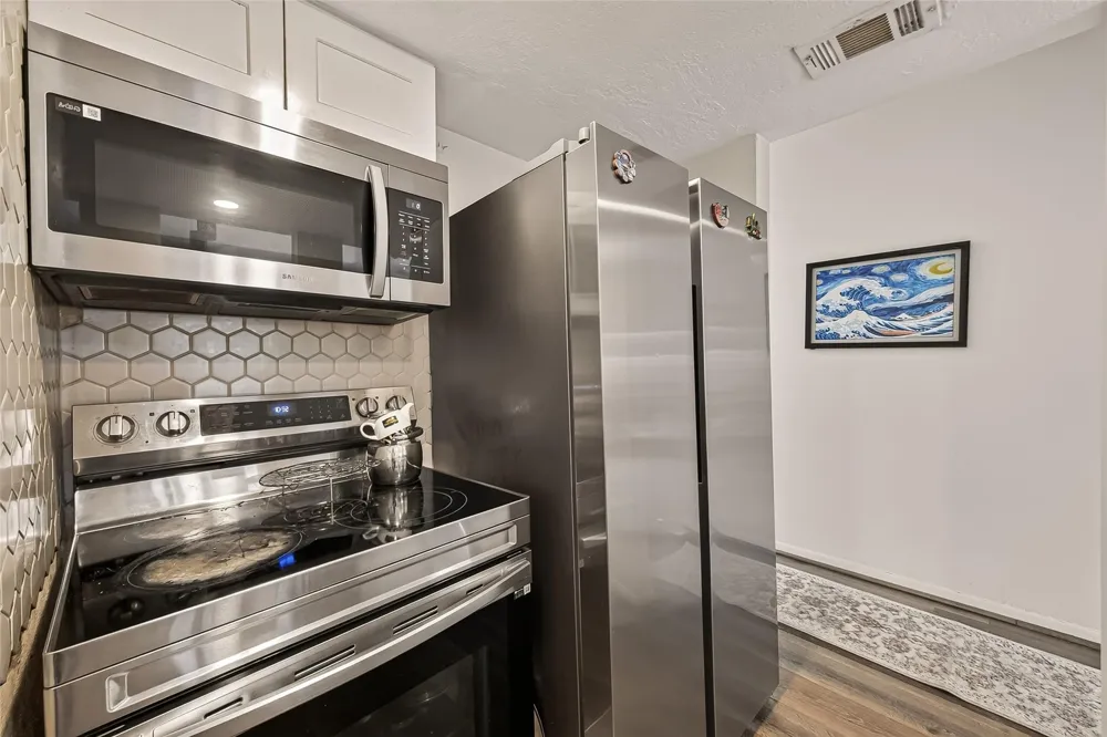 840 Threadneedle Street #192 Houston, TX 77079