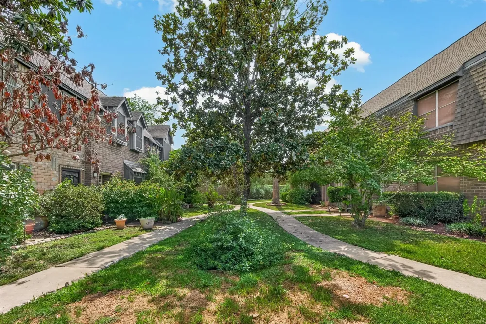 840 Threadneedle Street #192 Houston, TX 77079