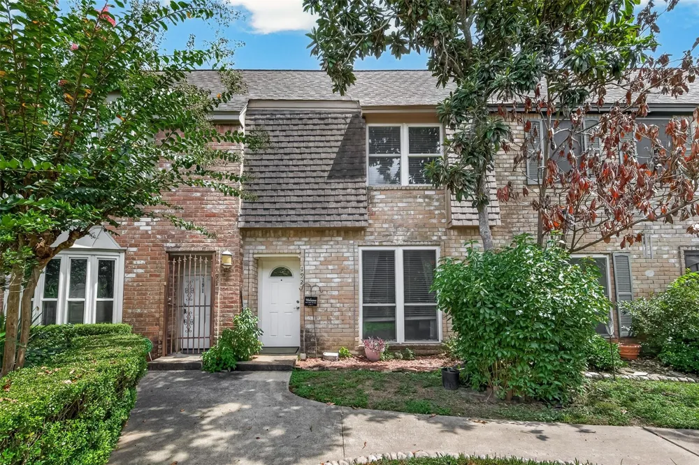840 Threadneedle Street #192 Houston, TX 77079