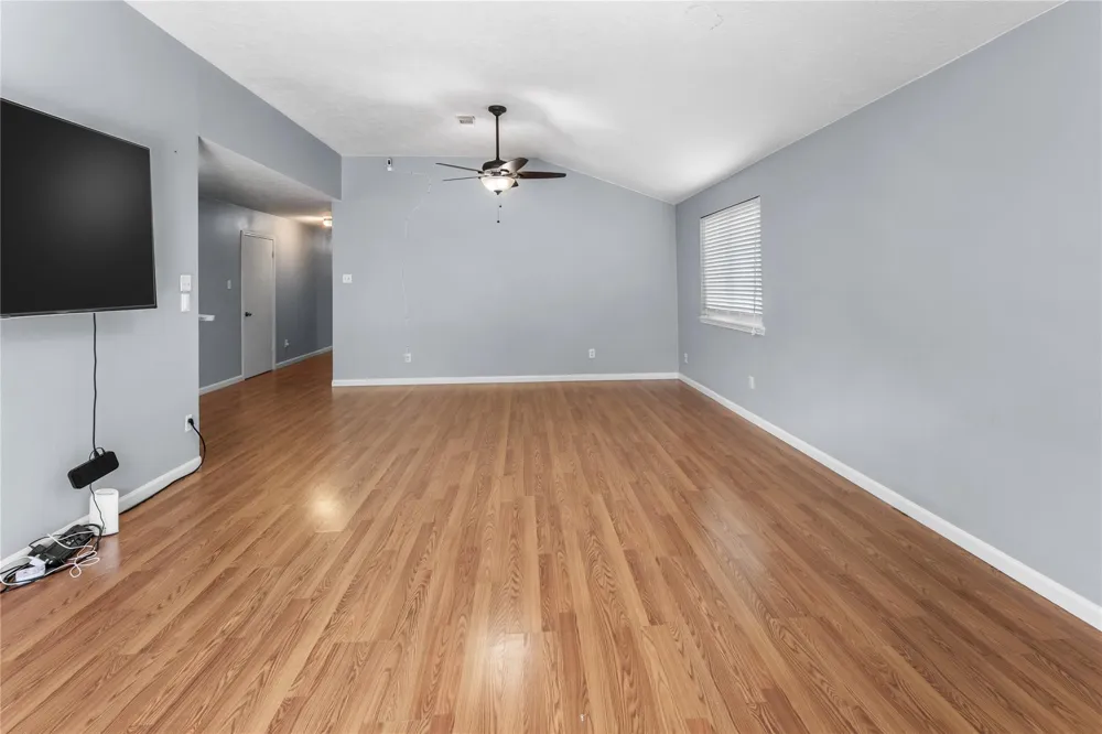 1735 Oak Ridge Drive Kemah, TX 77565