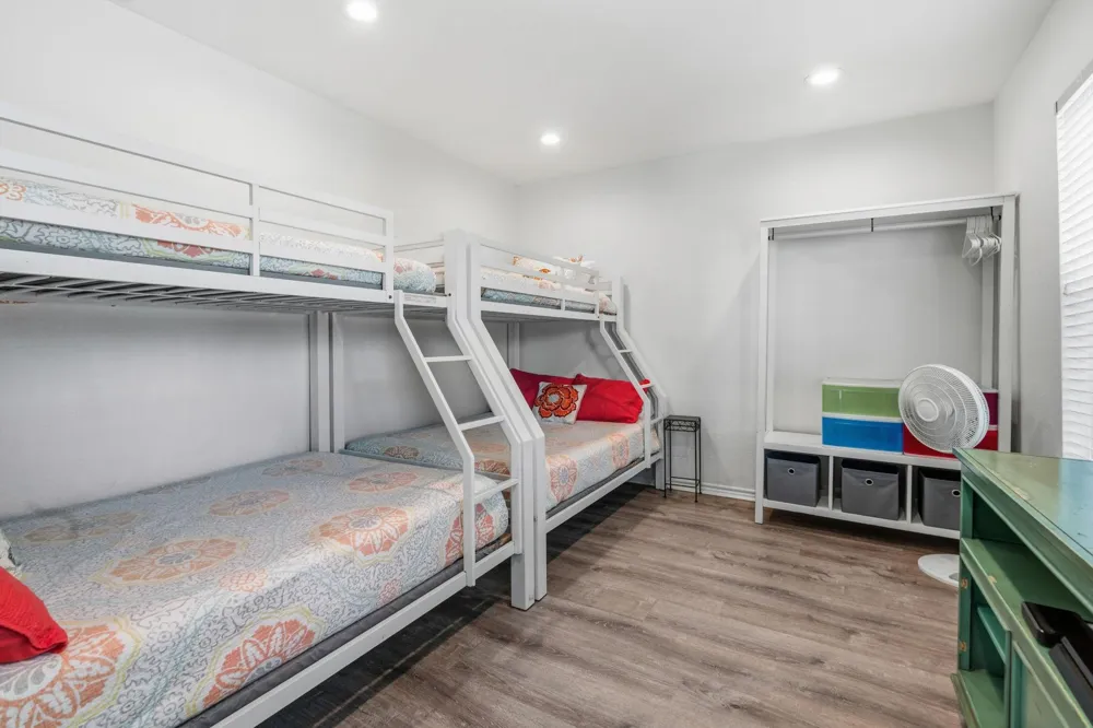1213 Avenue M 1/2 Galveston, TX 77550
