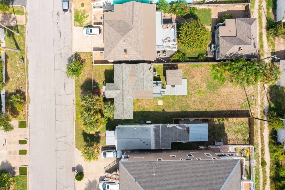 1213 Avenue M 1/2 Galveston, TX 77550