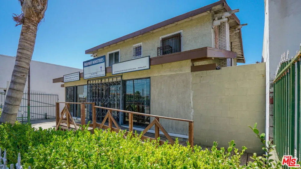 3430 W Slauson Avenue Los Angeles, CA 90043