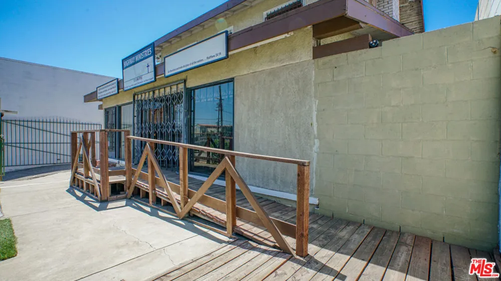 3430 W Slauson Avenue Los Angeles, CA 90043