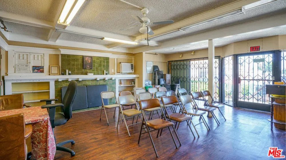 3430 W Slauson Avenue Los Angeles, CA 90043