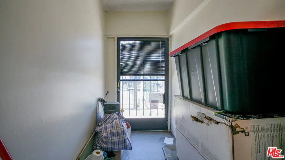 3430 W Slauson Avenue Los Angeles, CA 90043