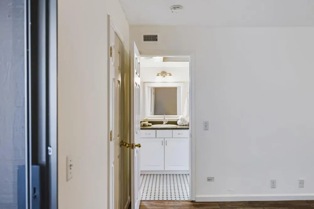 500 Glenwood Circle #514 Monterey, CA 93940