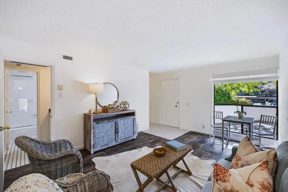 500 Glenwood Circle #514 Monterey, CA 93940