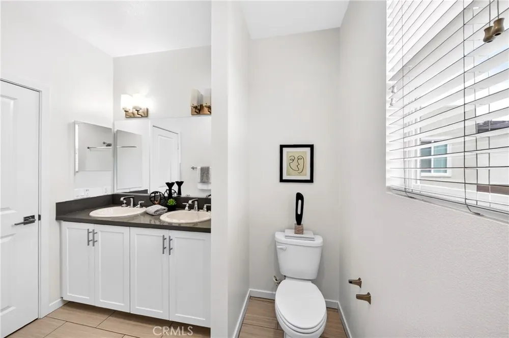 156 Orange Brea, CA 92821