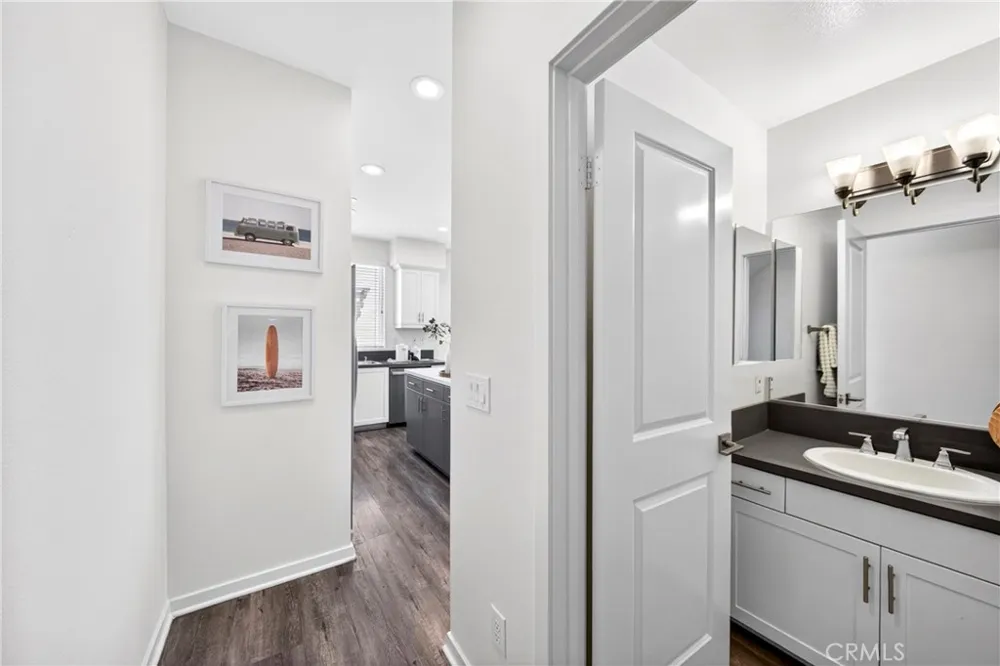156 Orange Brea, CA 92821