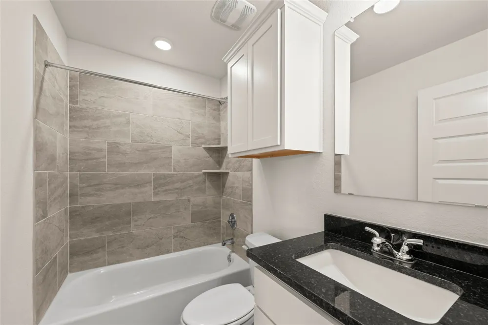 247 Gus Loop Georgetown, TX 78626
