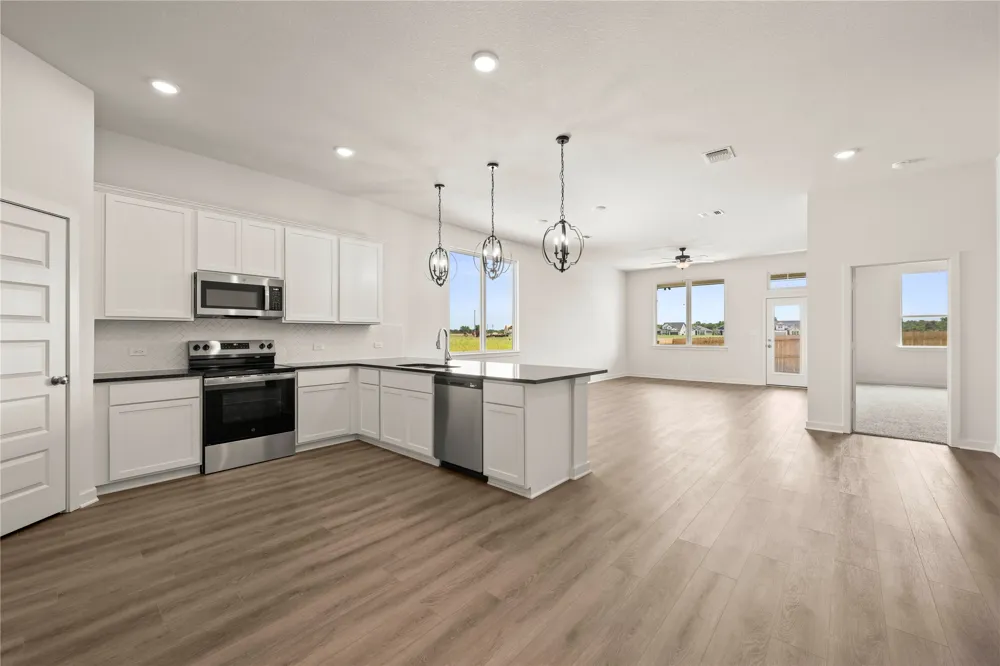 247 Gus Loop Georgetown, TX 78626