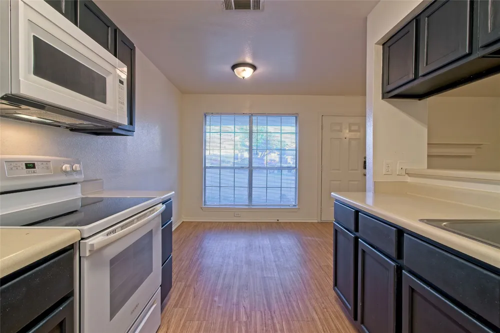 2211 Creekside A Lane #A Georgetown, TX 78626