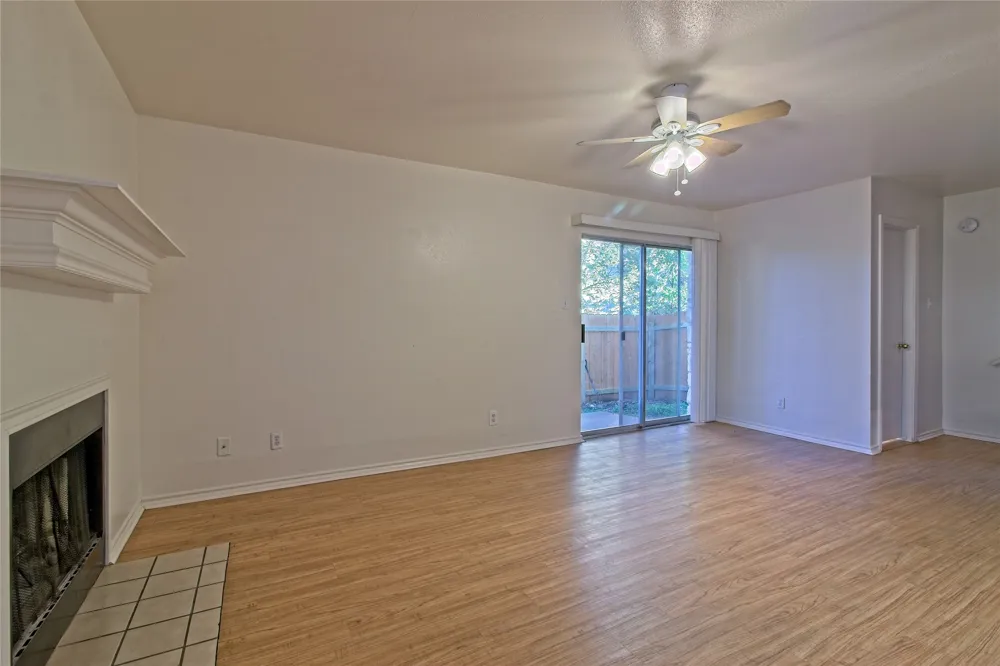 2211 Creekside A Lane #A Georgetown, TX 78626