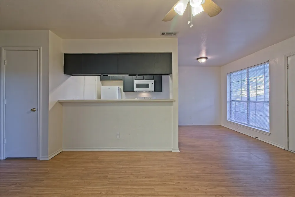 2211 Creekside A Lane #A Georgetown, TX 78626
