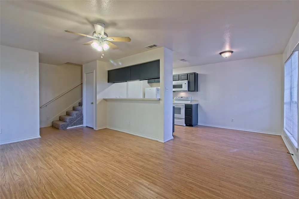 2211 Creekside A Lane #A Georgetown, TX 78626