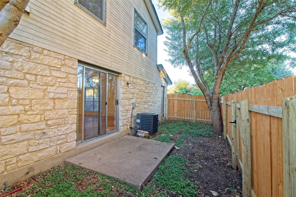 2211 Creekside A Lane #A Georgetown, TX 78626