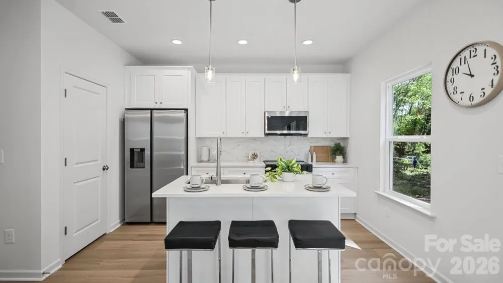 727 Key Street W Charlotte, NC 28208