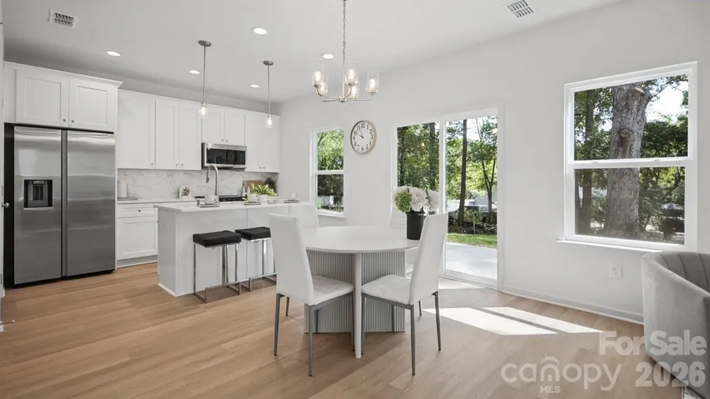 727 Key Street W Charlotte, NC 28208
