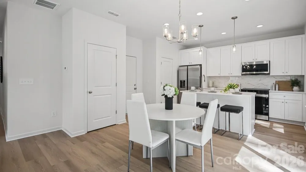727 Key Street W Charlotte, NC 28208