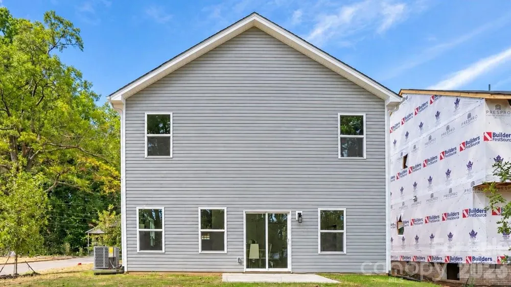 727 Key Street W Charlotte, NC 28208