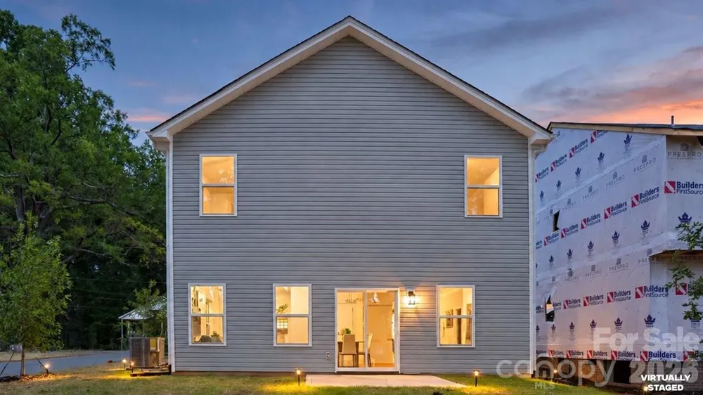 727 Key Street W Charlotte, NC 28208