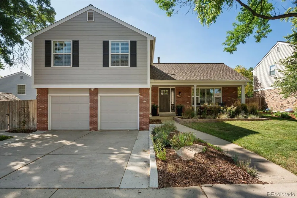 9142 W Hialeah Place Littleton, CO 80123