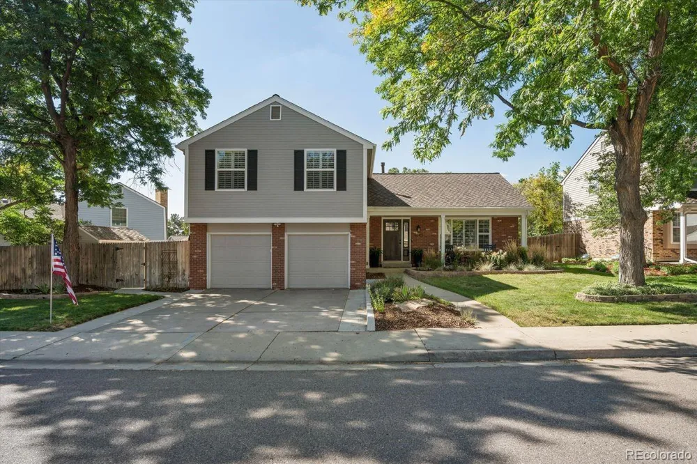9142 W Hialeah Place Littleton, CO 80123