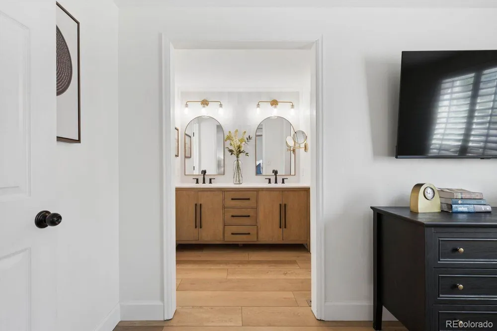 9142 W Hialeah Place Littleton, CO 80123