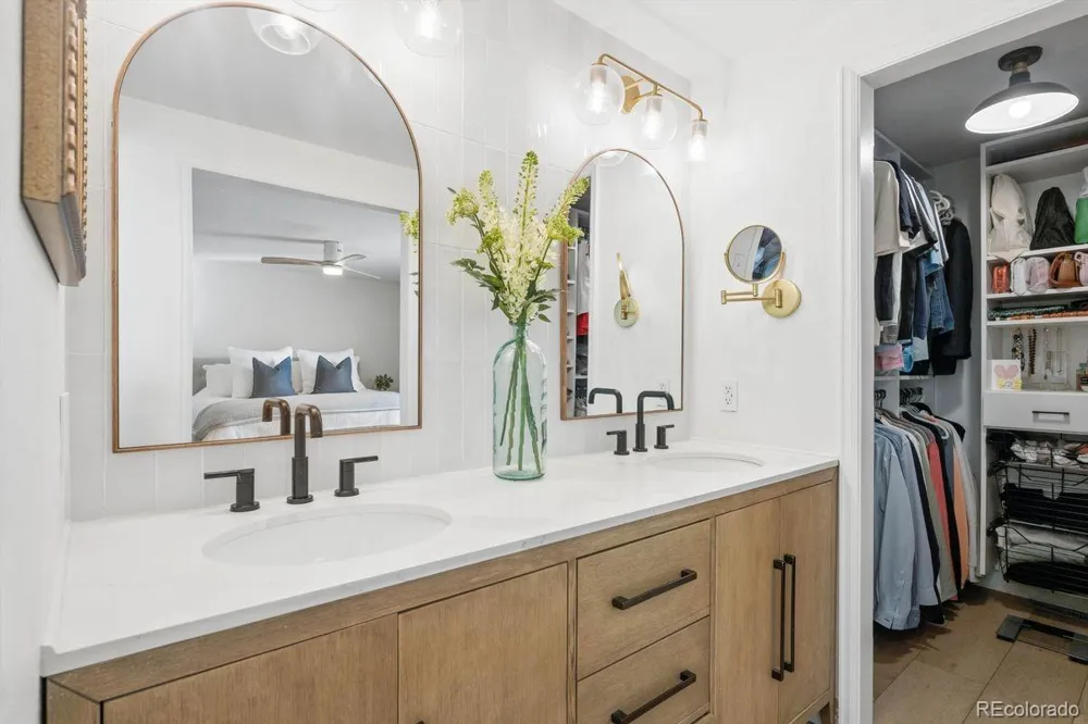 9142 W Hialeah Place Littleton, CO 80123