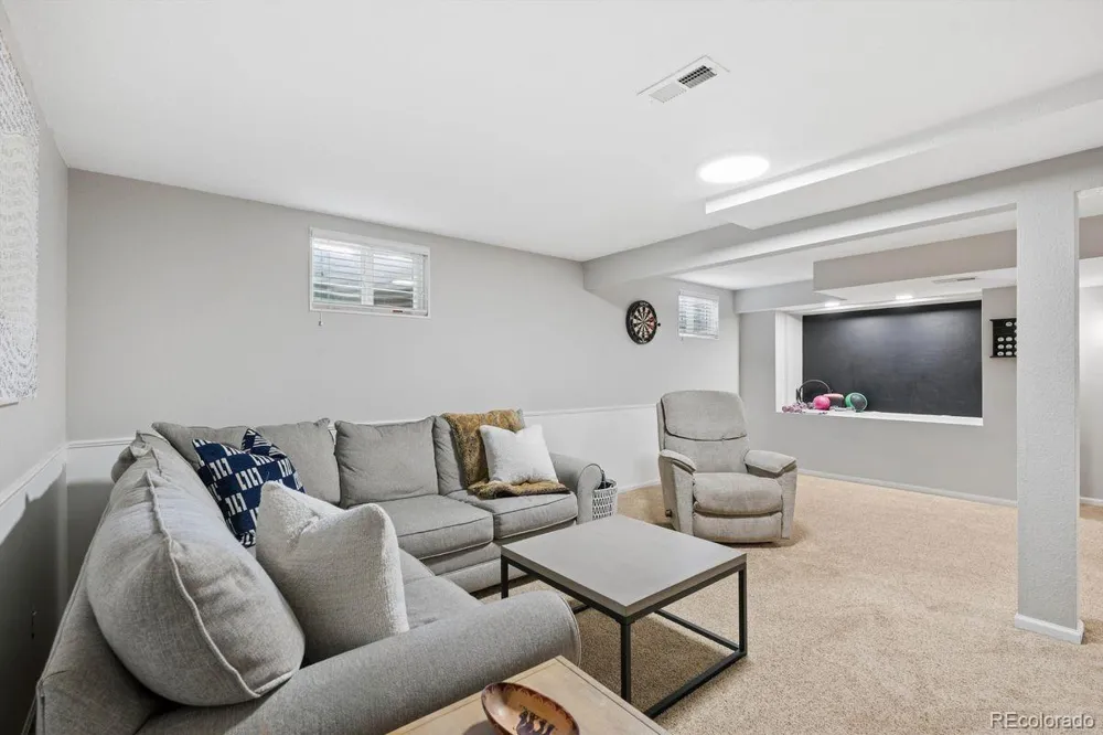 9142 W Hialeah Place Littleton, CO 80123