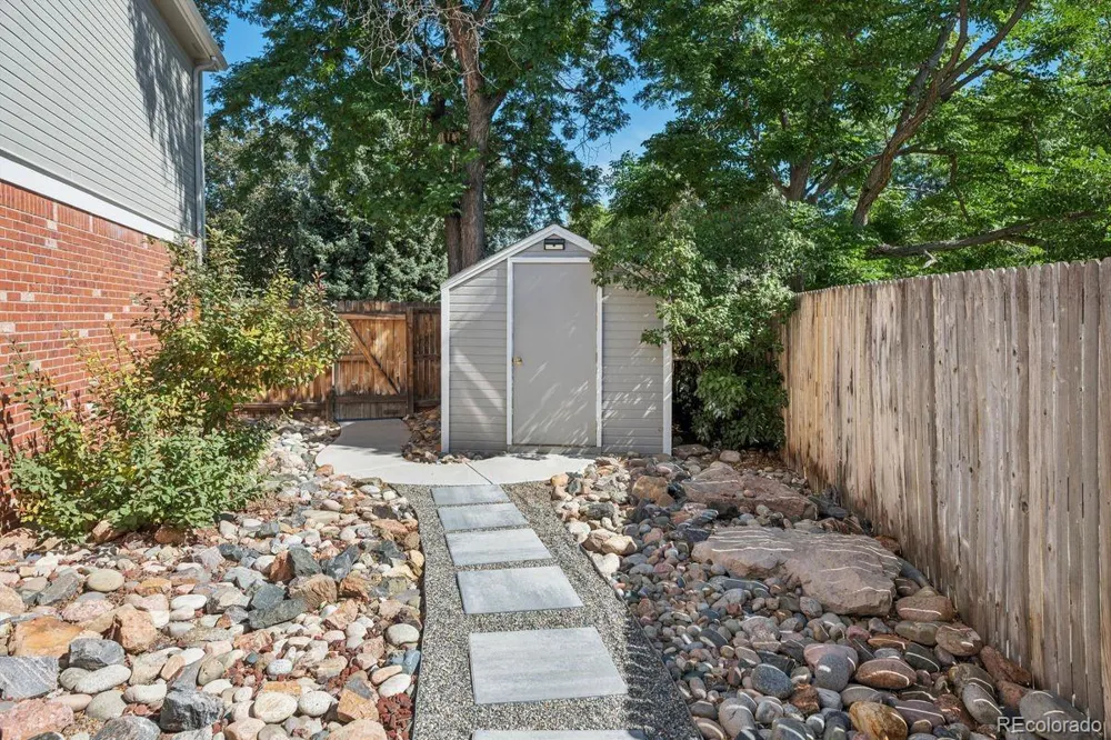 9142 W Hialeah Place Littleton, CO 80123