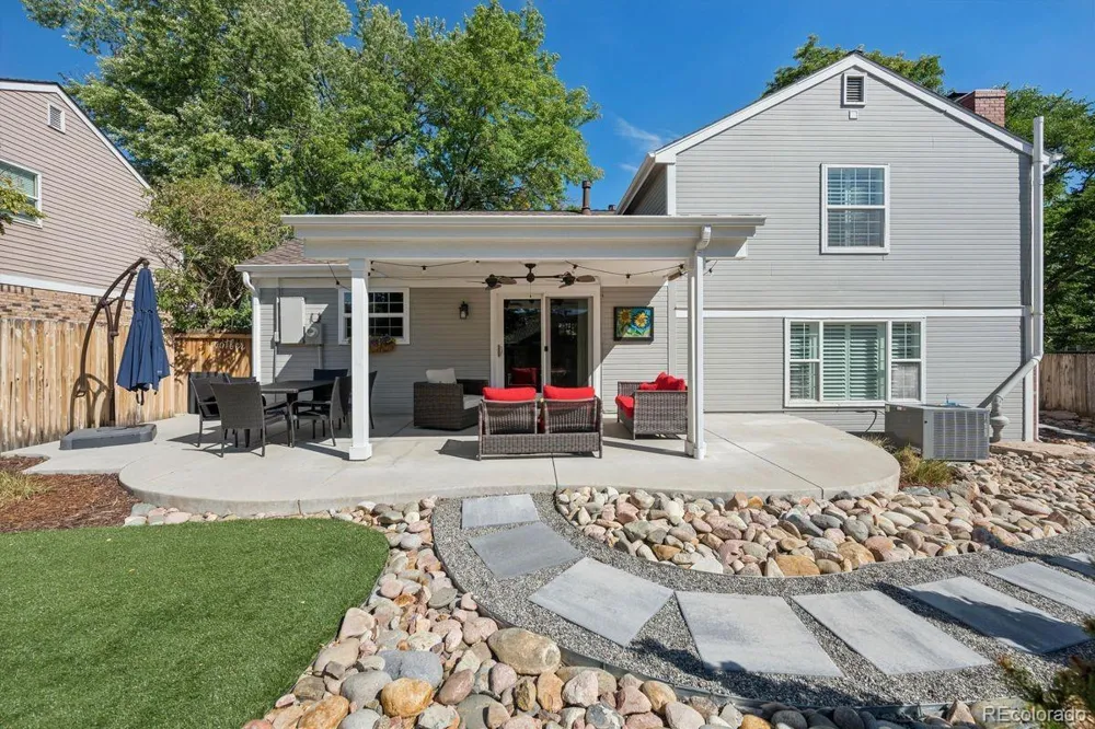 9142 W Hialeah Place Littleton, CO 80123