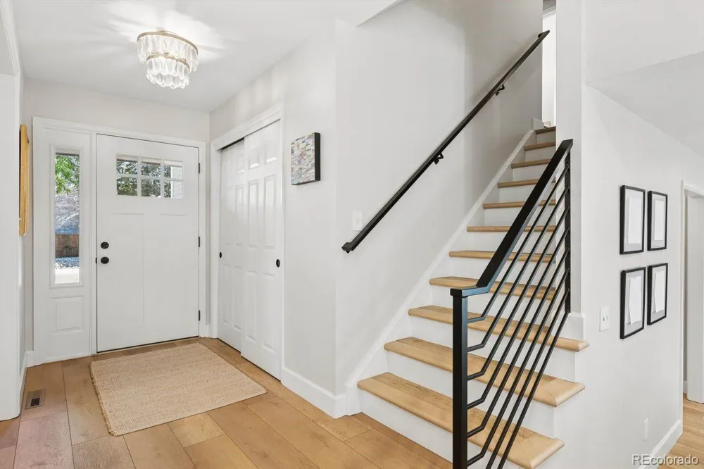 9142 W Hialeah Place Littleton, CO 80123