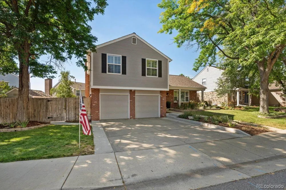 9142 W Hialeah Place Littleton, CO 80123