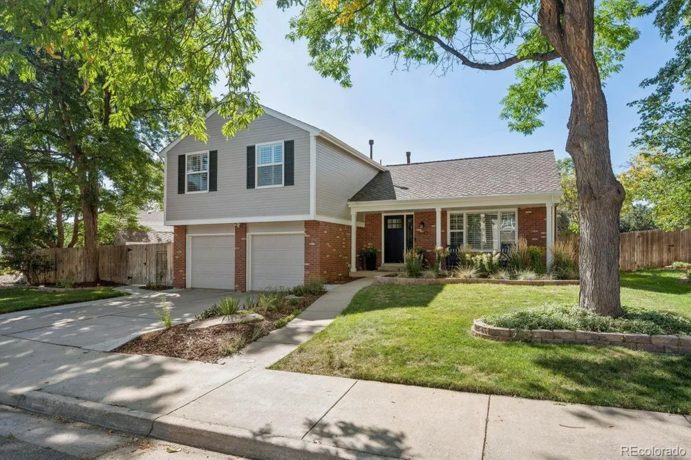 9142 W Hialeah Place Littleton, CO 80123