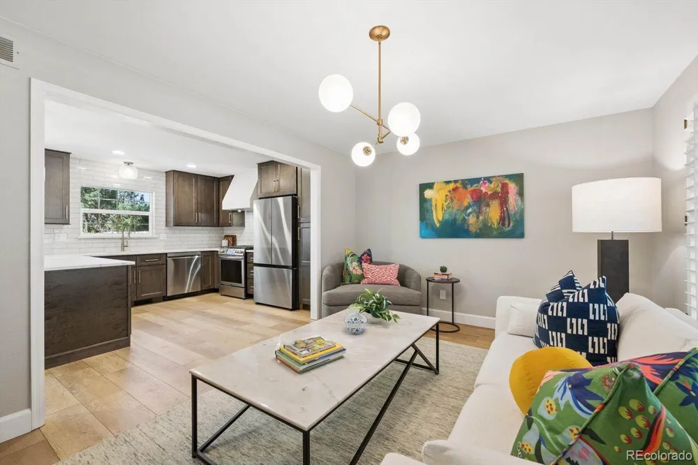 9142 W Hialeah Place Littleton, CO 80123