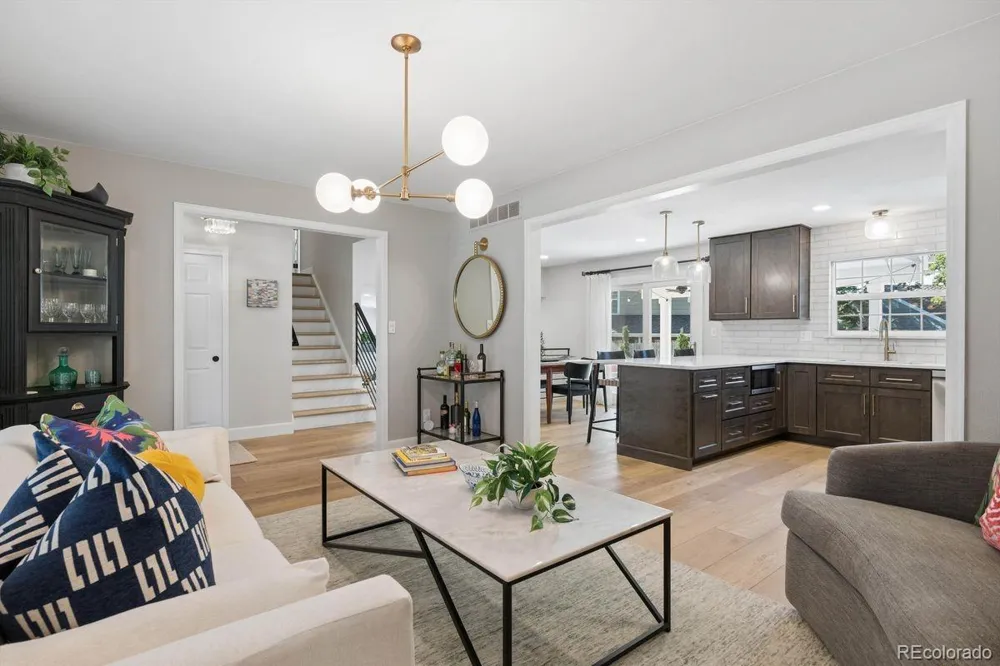 9142 W Hialeah Place Littleton, CO 80123
