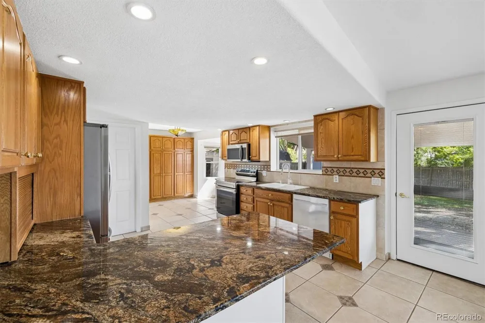 8210 Lamar Circle Arvada, CO 80003