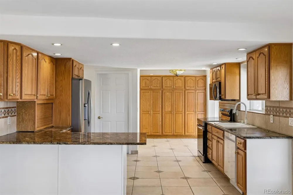 8210 Lamar Circle Arvada, CO 80003