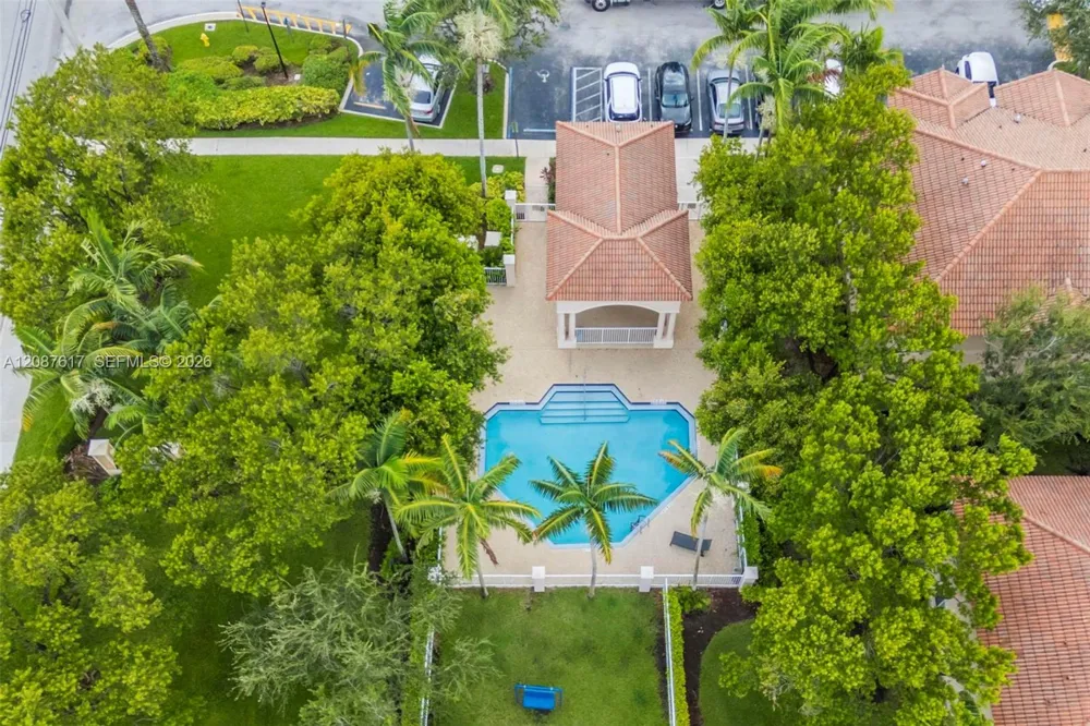 8870 Isles Cir Tamarac, FL 33321