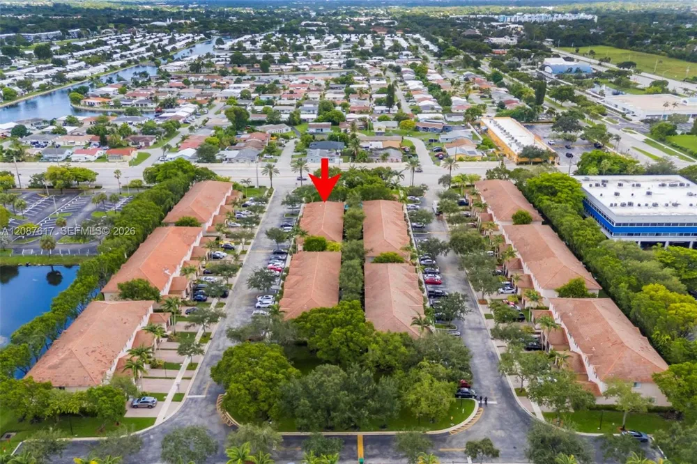 8870 Isles Cir Tamarac, FL 33321